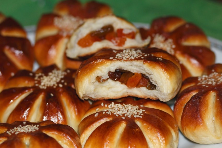 Булочки с курагой
