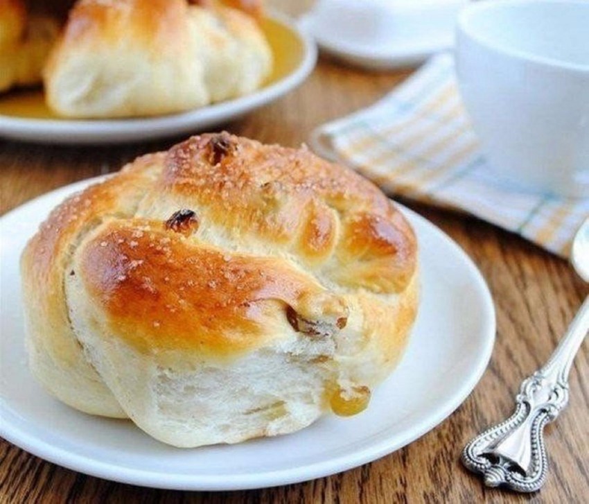 Сдоба с изюмом