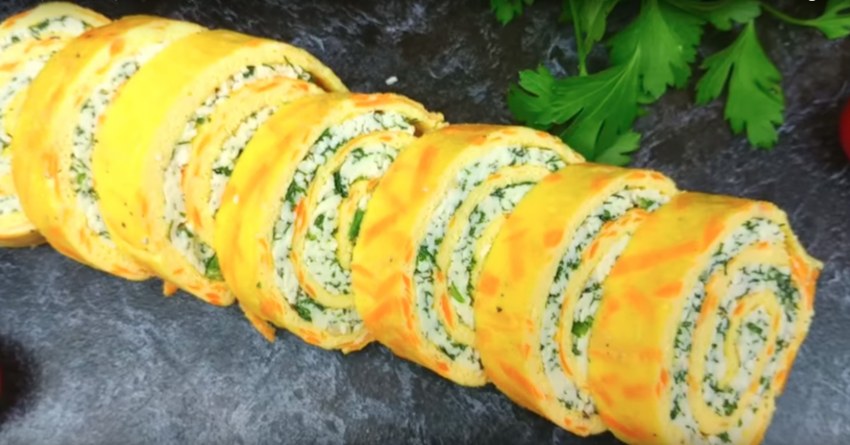 Омлетный рулет закусочный