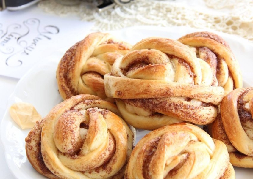 Шведские булочки с кардамоном и корицей kanelbullar