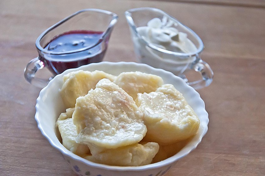Пельмени с клубникой