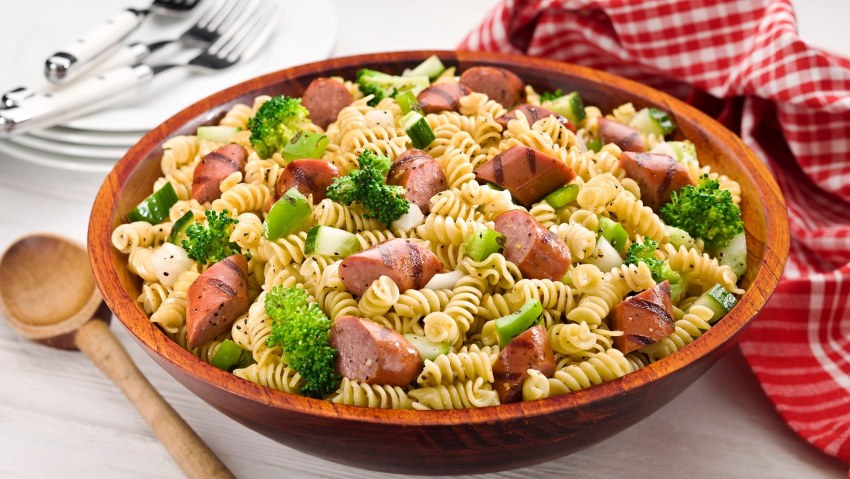 Макароны с сардельками