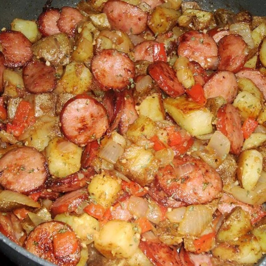 Картошка с сосисками