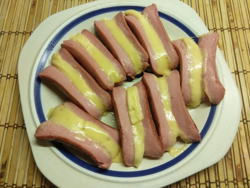 Закуска из сосисок