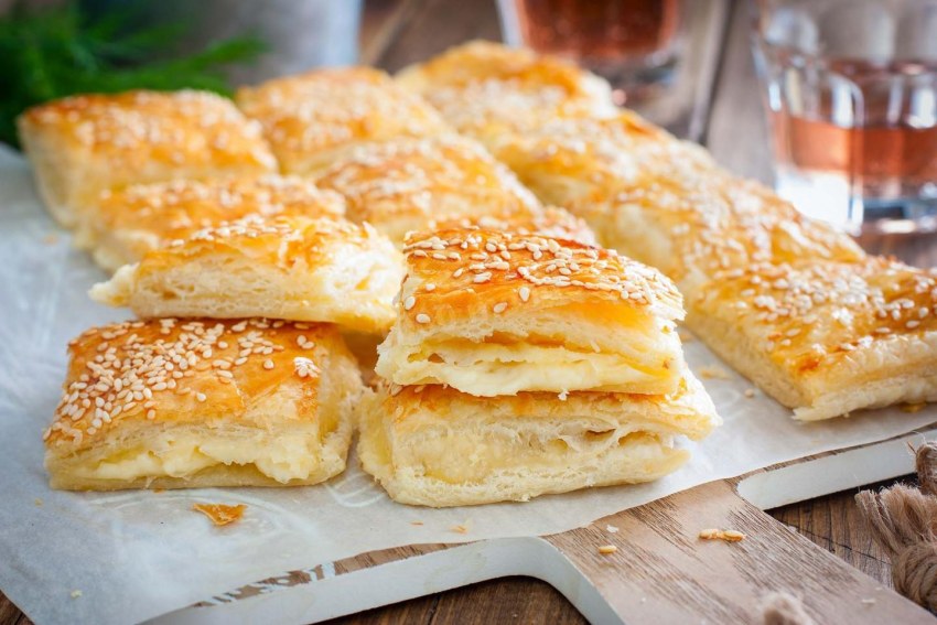 Слоеные пирожки
