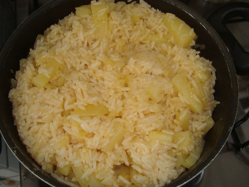 Плов с картошкой и рисом