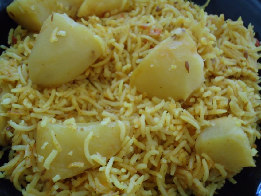 Картошка макароны и рис