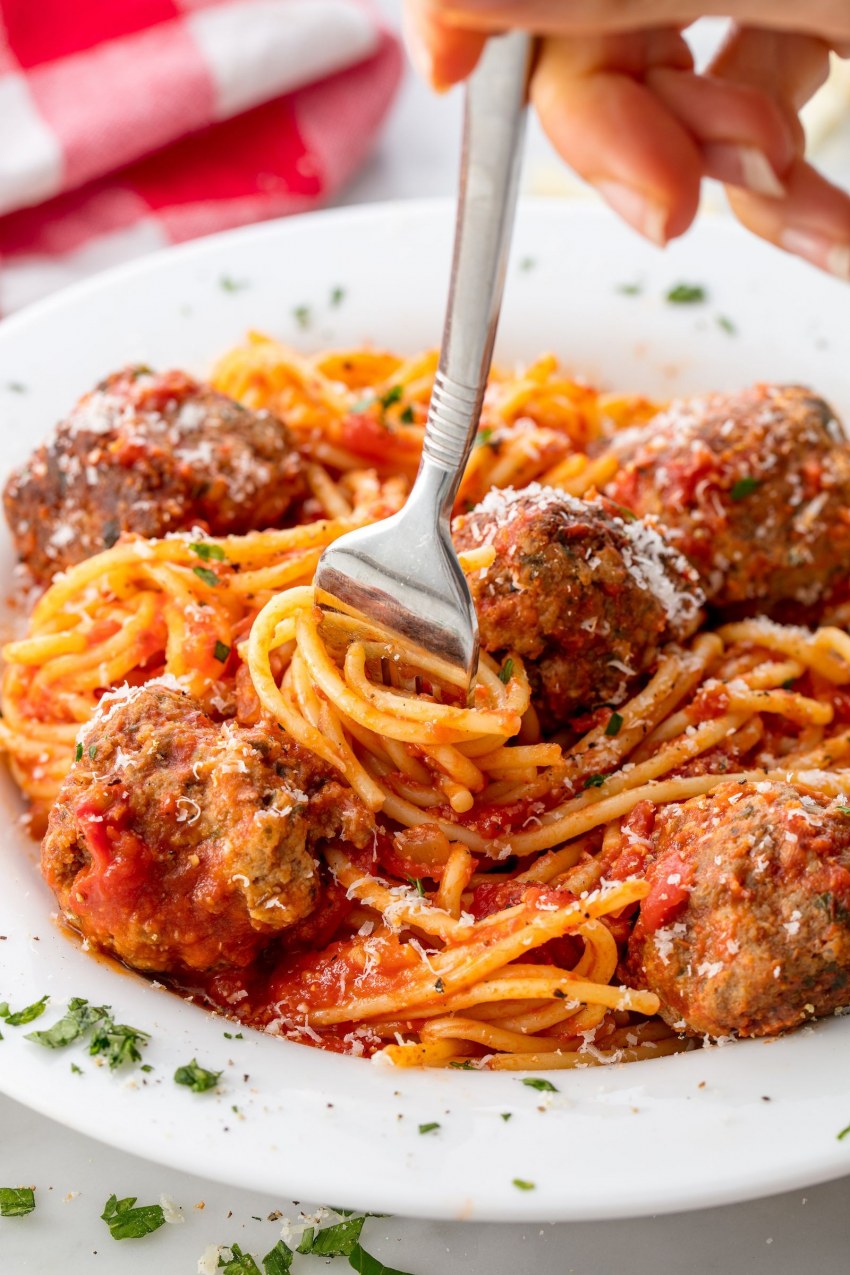 Митболы с макаронами