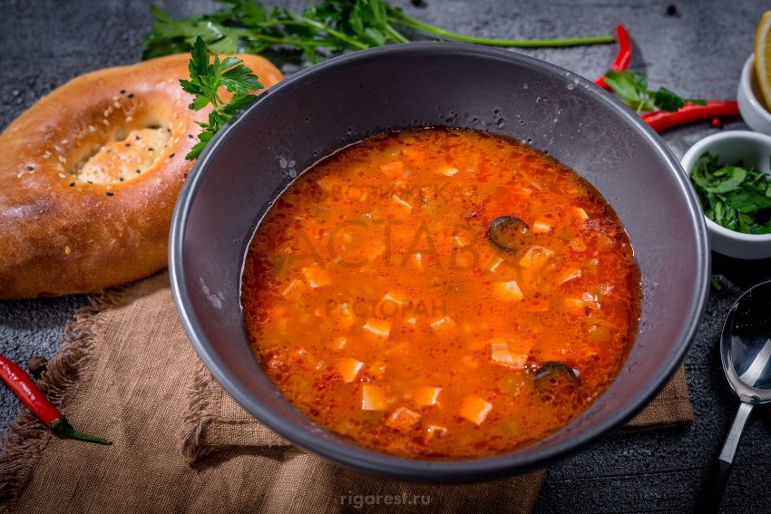 Солянка сборная мясная классическая