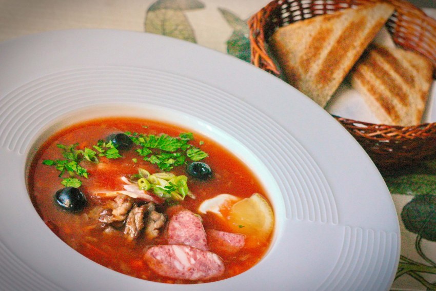 Солянка сборная мясная