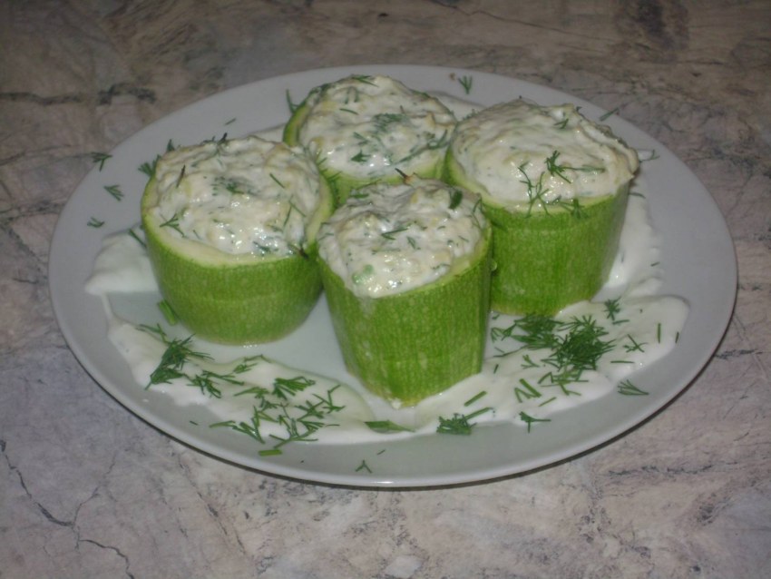 Кабачки с зеленью