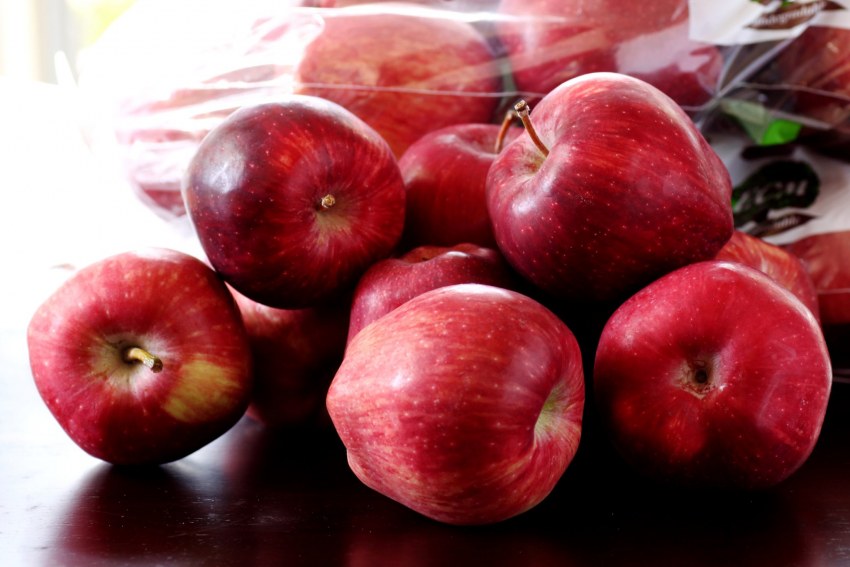 Red delicious яблоки