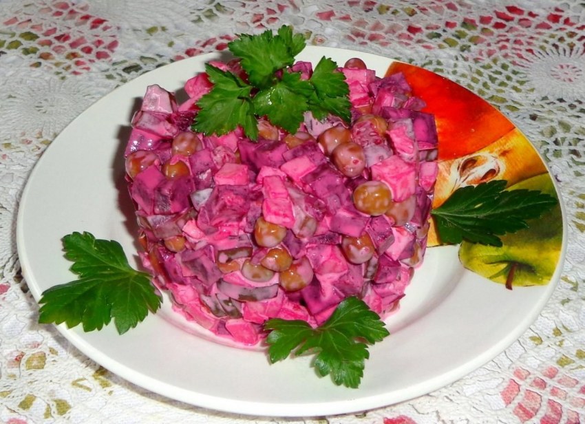 Салат со свёклой и сыром