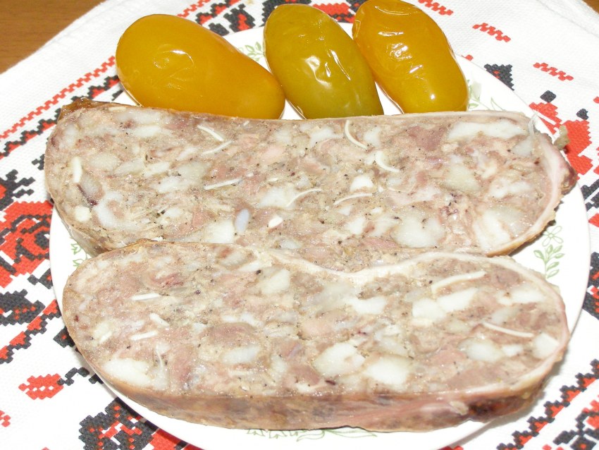 Свиной сальтисон