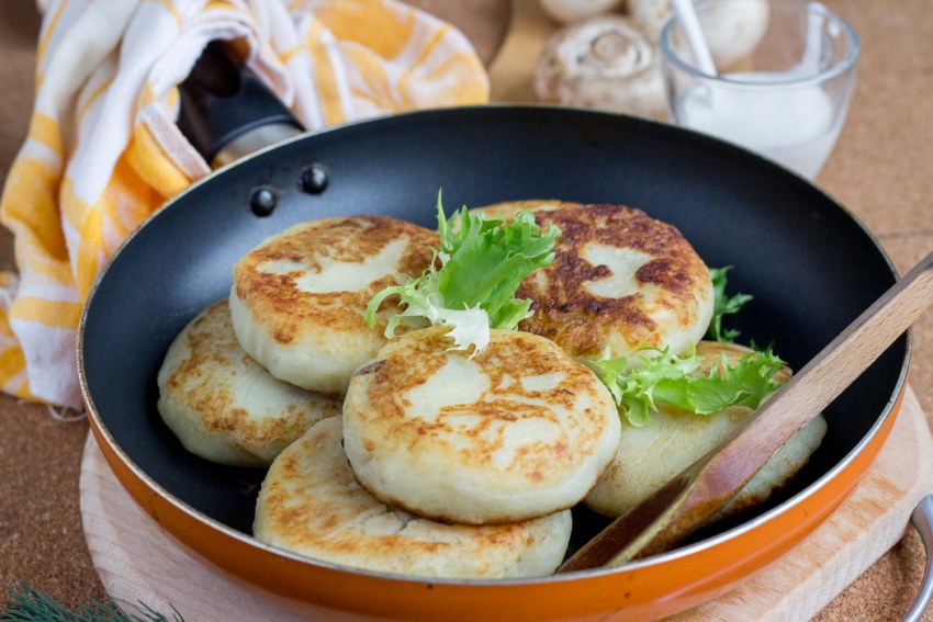 Котлеты картофельные с грибами и луком постные
