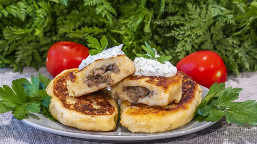 Зразы картофельные с фаршем