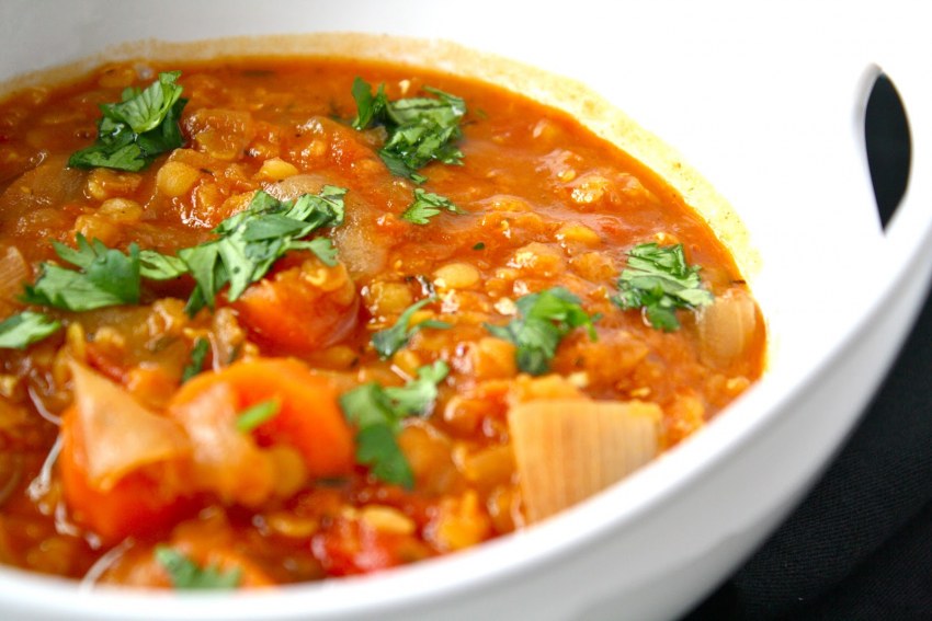 Чечевица с мясом и овощами