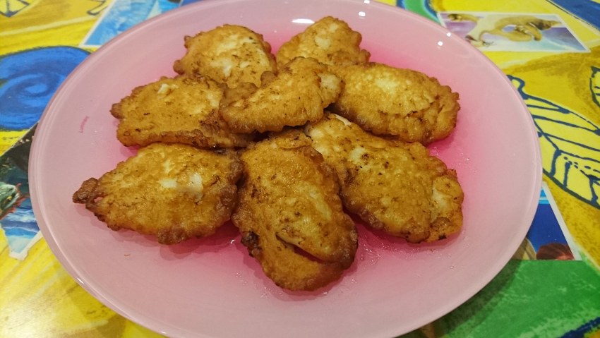 Курица в кляре на сковороде
