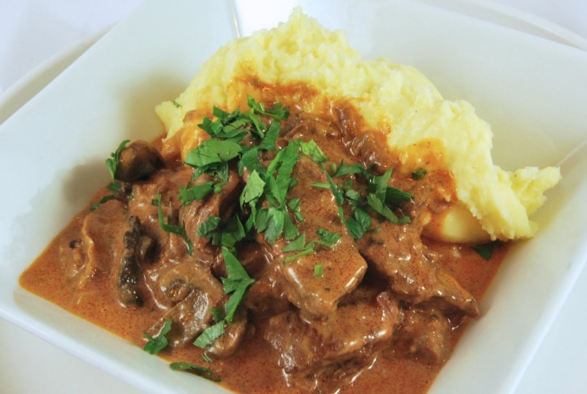 Beef Stroganoff с пюре
