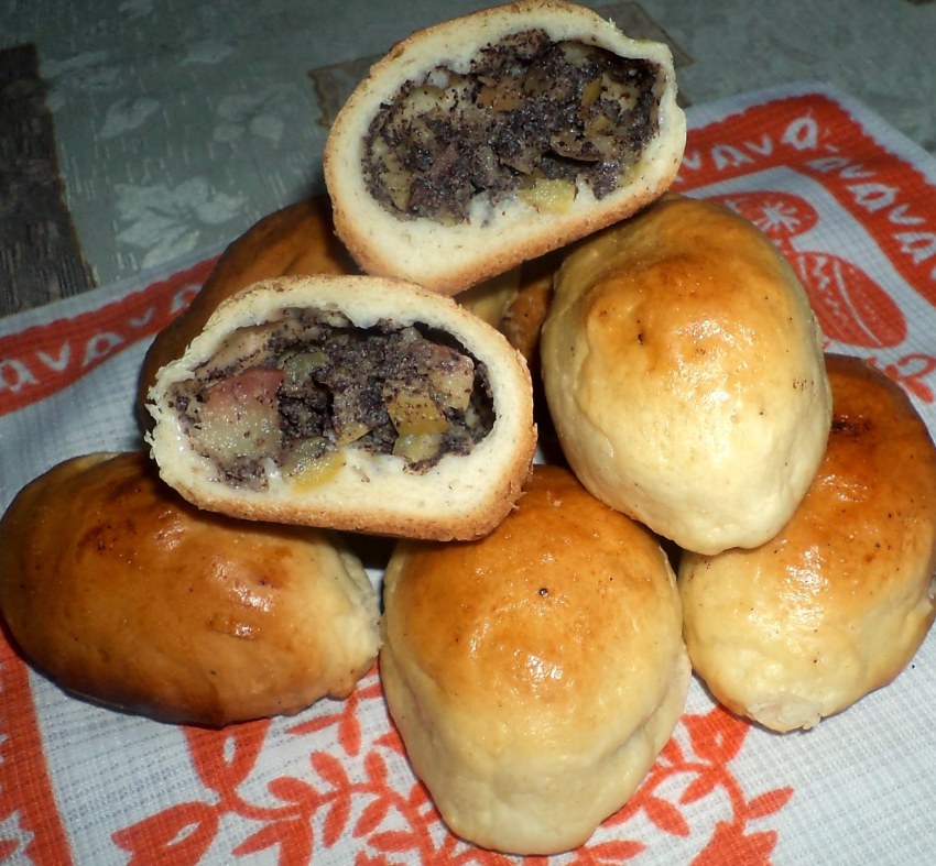Пирожки с маком в духовке