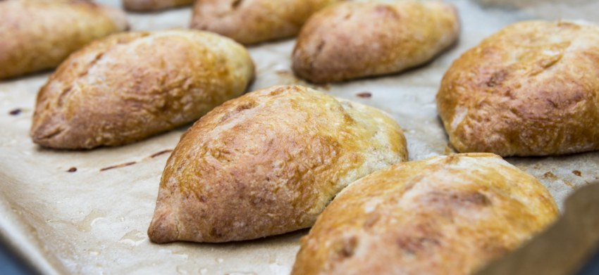 Пирожки с сайрой