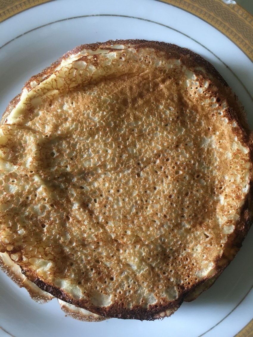 Блины на дрожжах на Масленицу