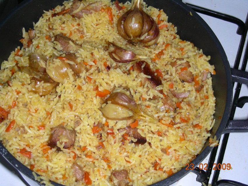 Плов по-узбекски в казане