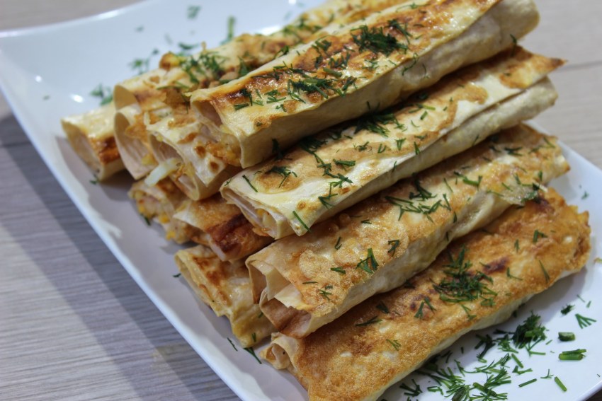 Рулеты из лаваша с картофелем и грибами