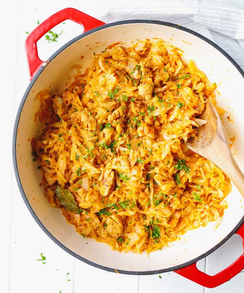 Тушёная капуста с мясом
