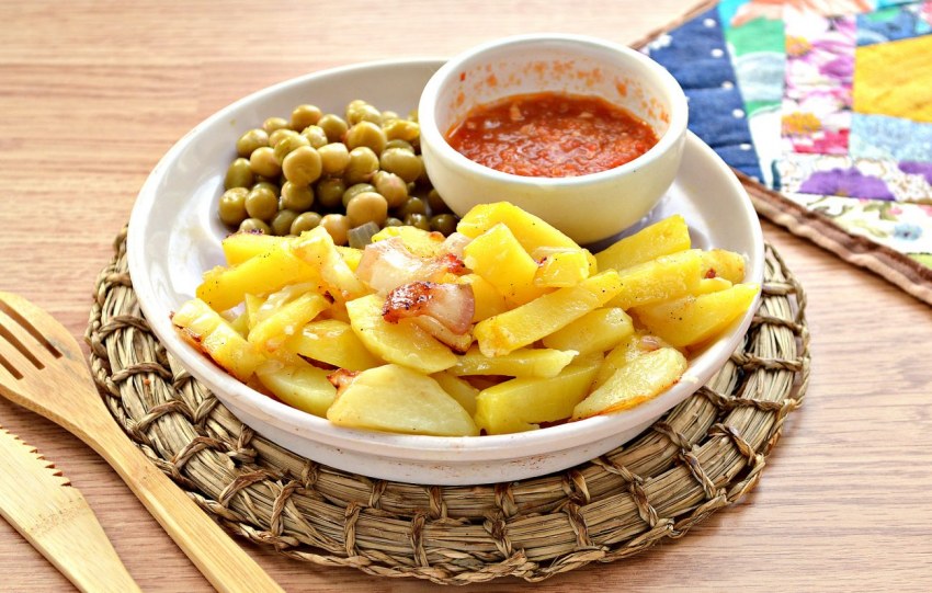 Жареная картошка с луком
