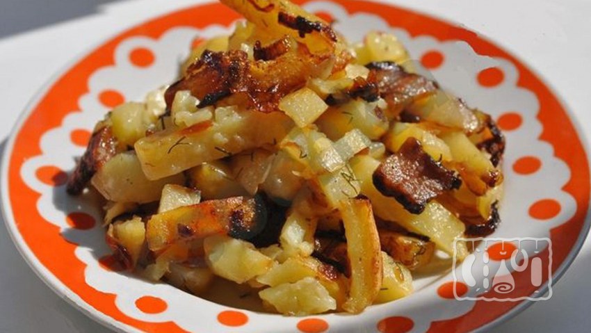 Шкварки с картошкой