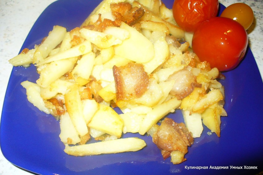 Жареная картошечка с лучком