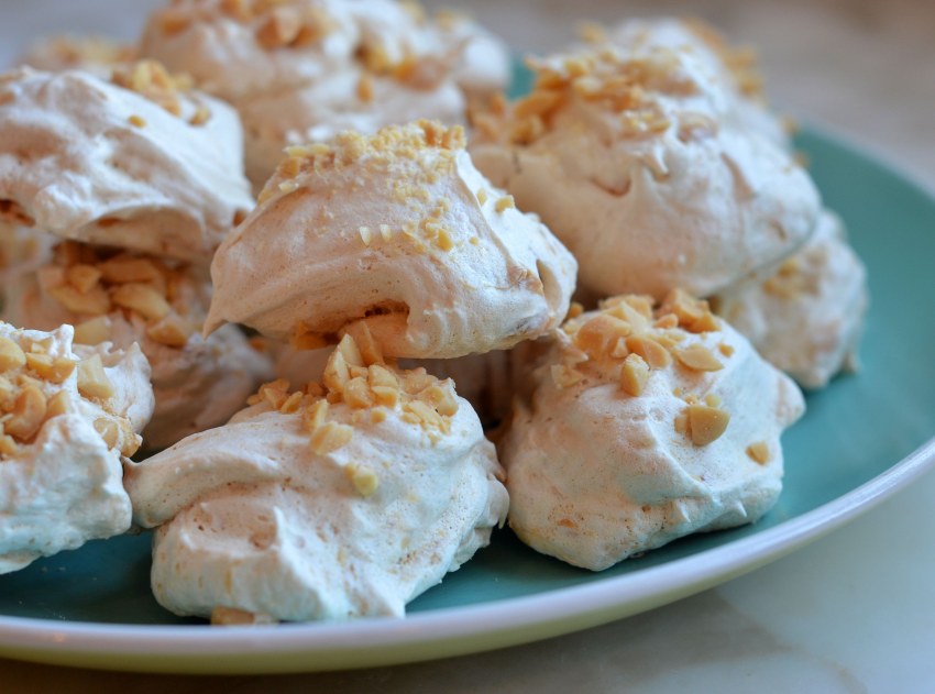 Меренга с арахисом