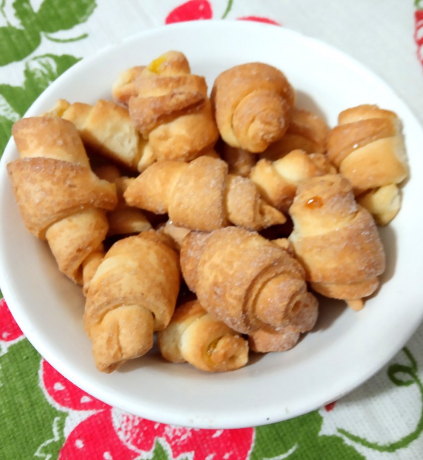 Рогалик с посыпкой