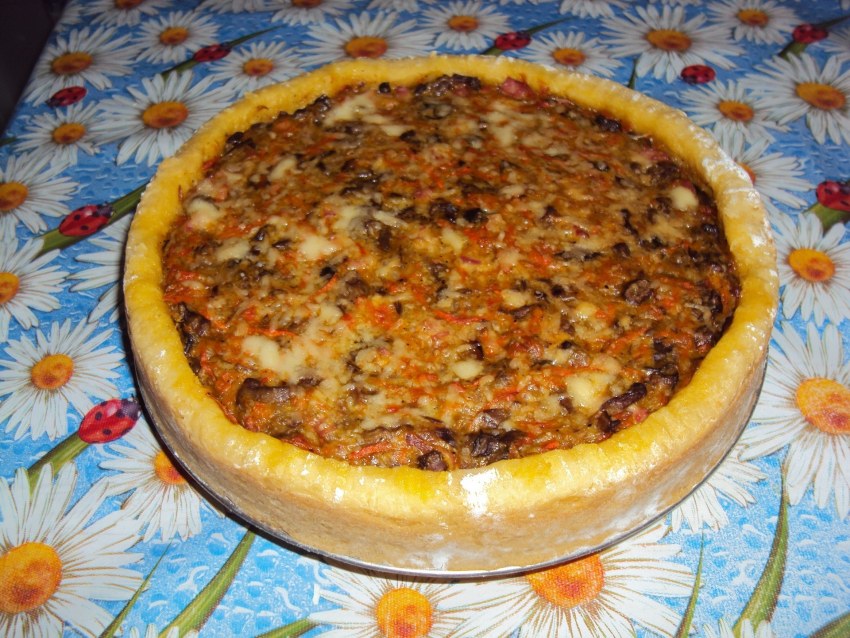 Картофельный пирог с грибами в духовке
