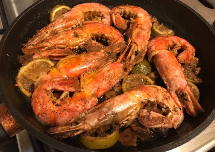 Лангустины с чесноком