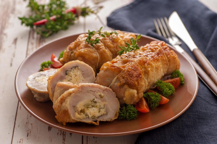 Куриный рулет с кускусом
