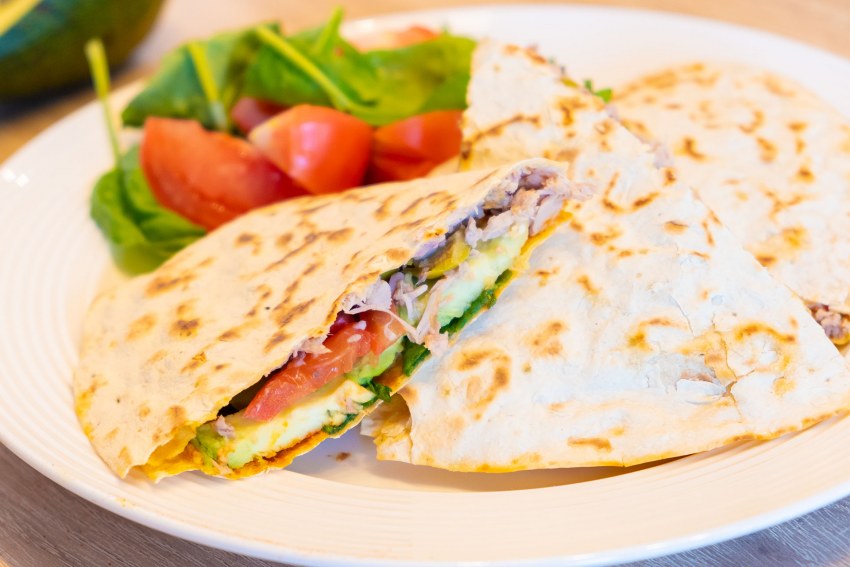 Мексиканская кесадилья с курицей