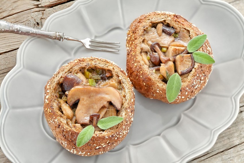 Куриные маффины с грибами