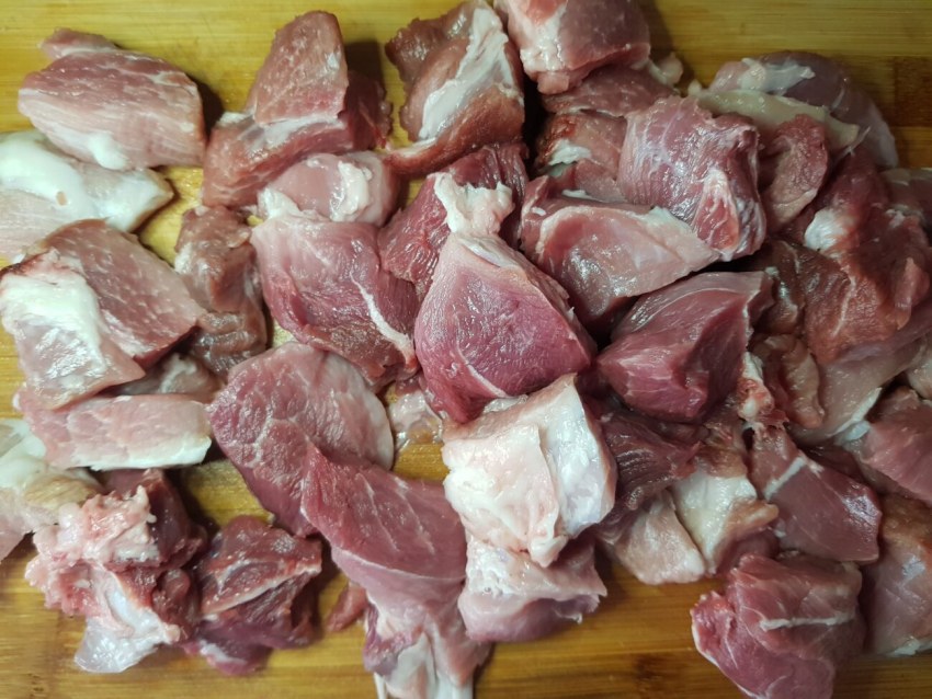 Гуляш с мясом