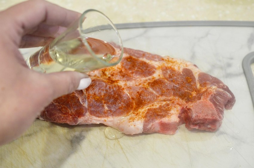 Мясо свиное сырое