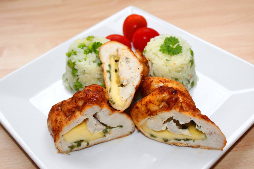 Фаршированные куриные рулетики