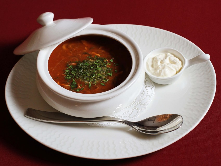 Солянка с тушенкой