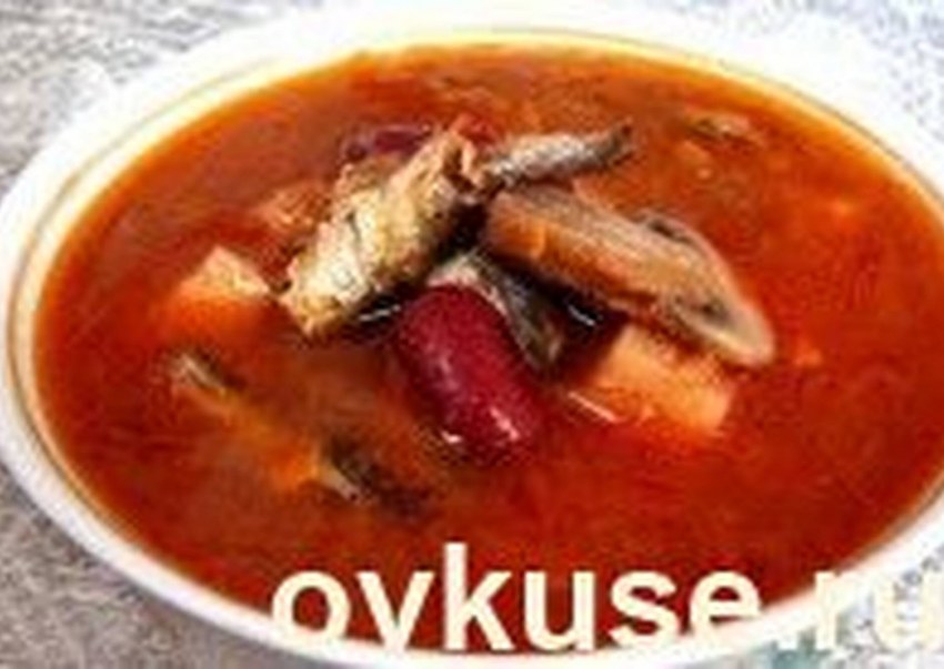Борщ с килькой в томатном соусе