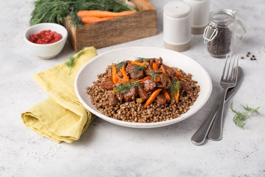 Гречка с подливкой из курицы