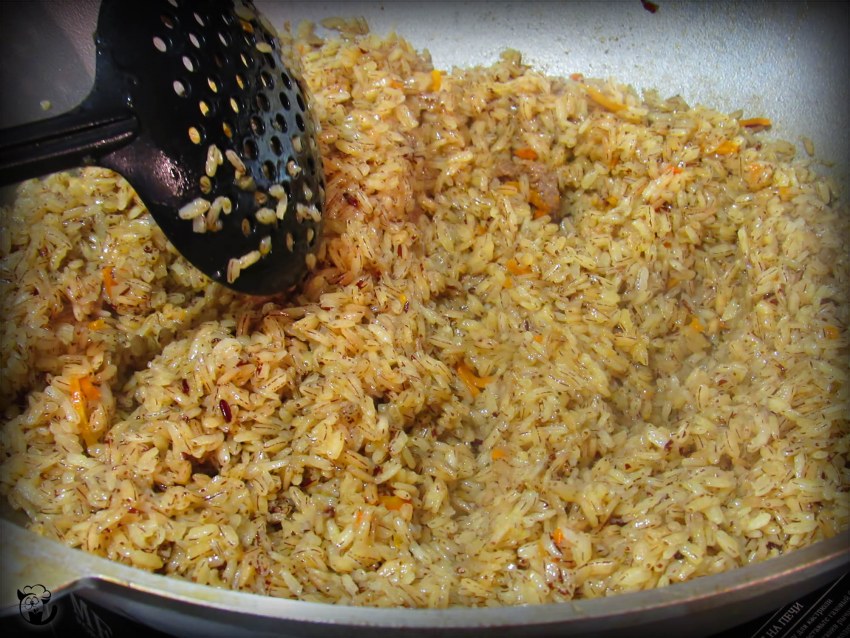 Рассыпчатый плов с курицей