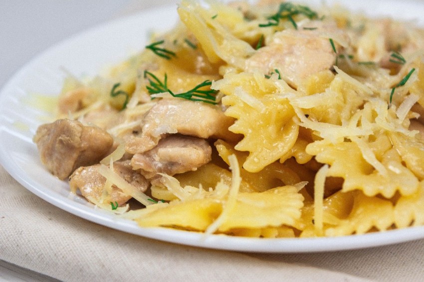 Фарфалле с куриной грудкой