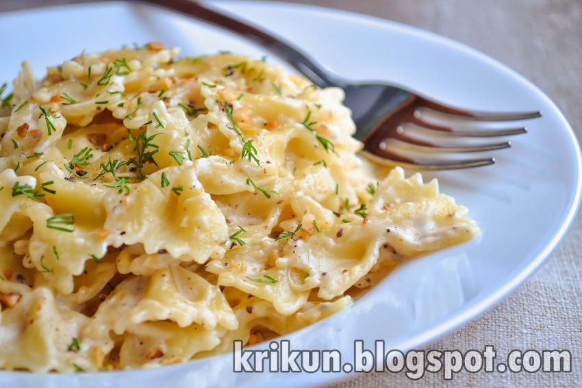 Макароны бантики с сыром