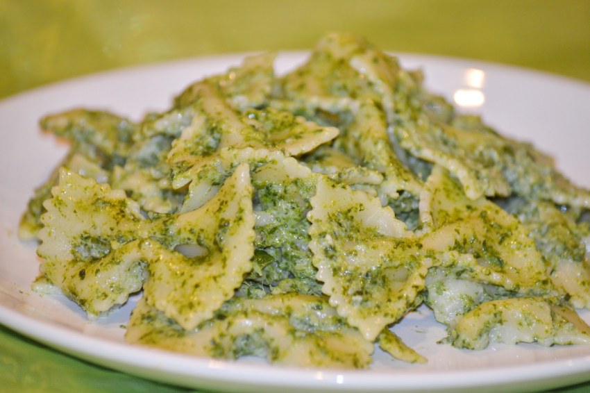 Шпинат со сливками и сыром