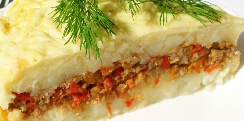 Пюре с фаршем и сыром в духовке